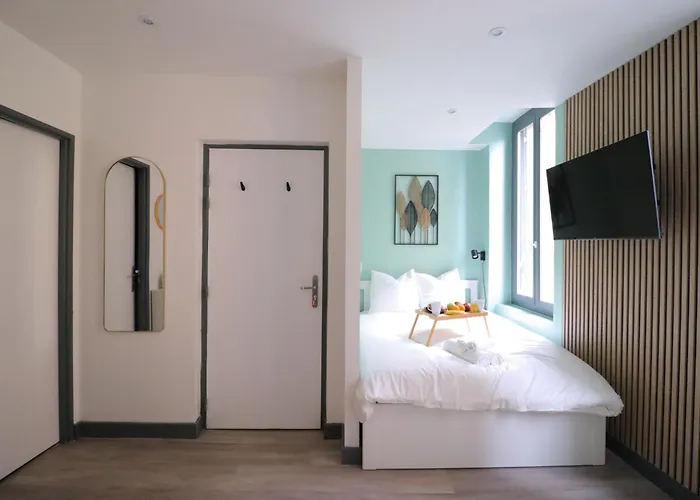 Le Salvia - Cosy Proche Eglise Апартаменты Бержерак